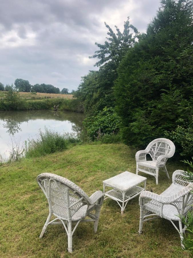 Bed and Breakfast Bayeux - Domaine Le Vivier Castillon  Экстерьер фото